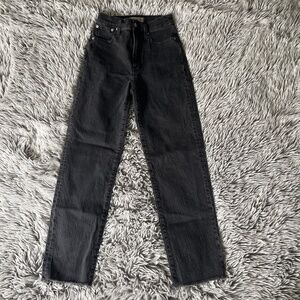 Madewell The Perfect Vintage Straight Jeans Size 24 Style #: NF113